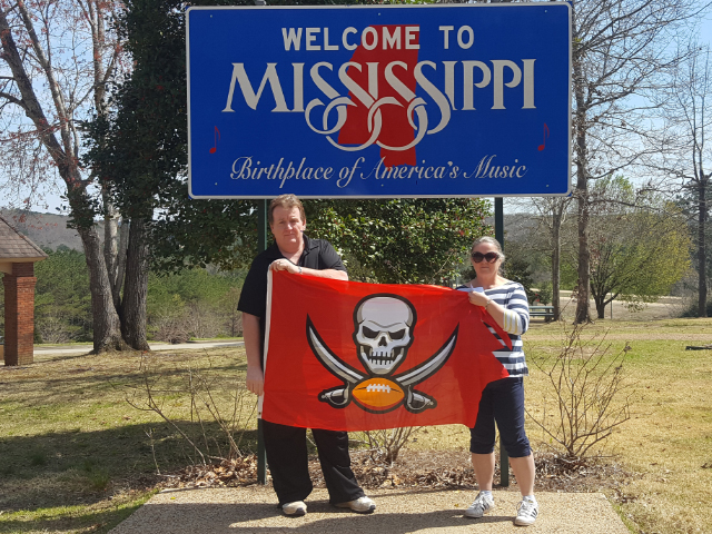 BuccaneersFan.com Mississippi a great location to listen to country music and learn of new tailgate grilling recipes.