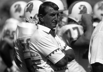 Richard Williamson BUCS Head Coach 1990 to 1991 - The Ultimate Tampa Bay Buccaneers Fan Site, Historical Archive, Every Coach, Every Season, BUCS Fanatical Fans - BUCS Coaching History 1976-Present.