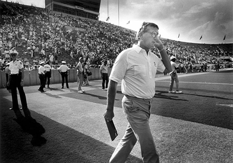 Head Coach Richard Williamson of Tampa Bay Buccaneers in Tampa Stadium - The Ultimate Tampa Bay Buccaneers Fan Site, Historical Archive, Every Coach, Every Season, BUCS Fanatical Fans - BUCS Coaching History 1976-Present.